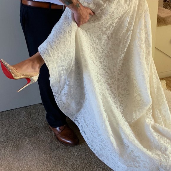 Wedding Dress - Picture 10 of 11